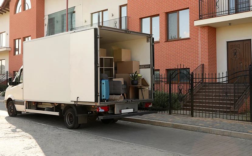 سيارات نقل الاثاث