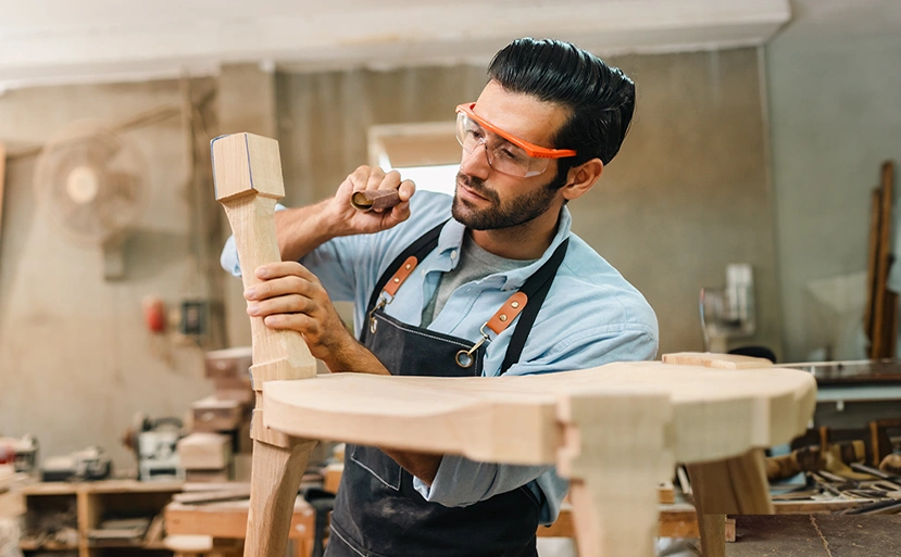 ورشة نجاره في قطر